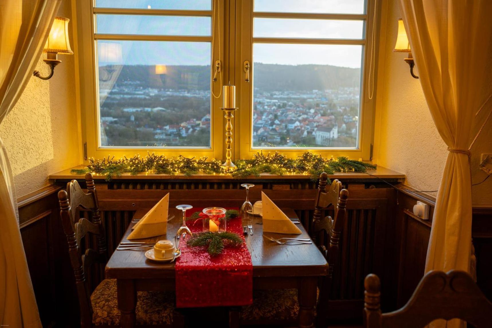 Eventlocation & Hotel Schloss Neuburg Obrigheim Екстериор снимка
