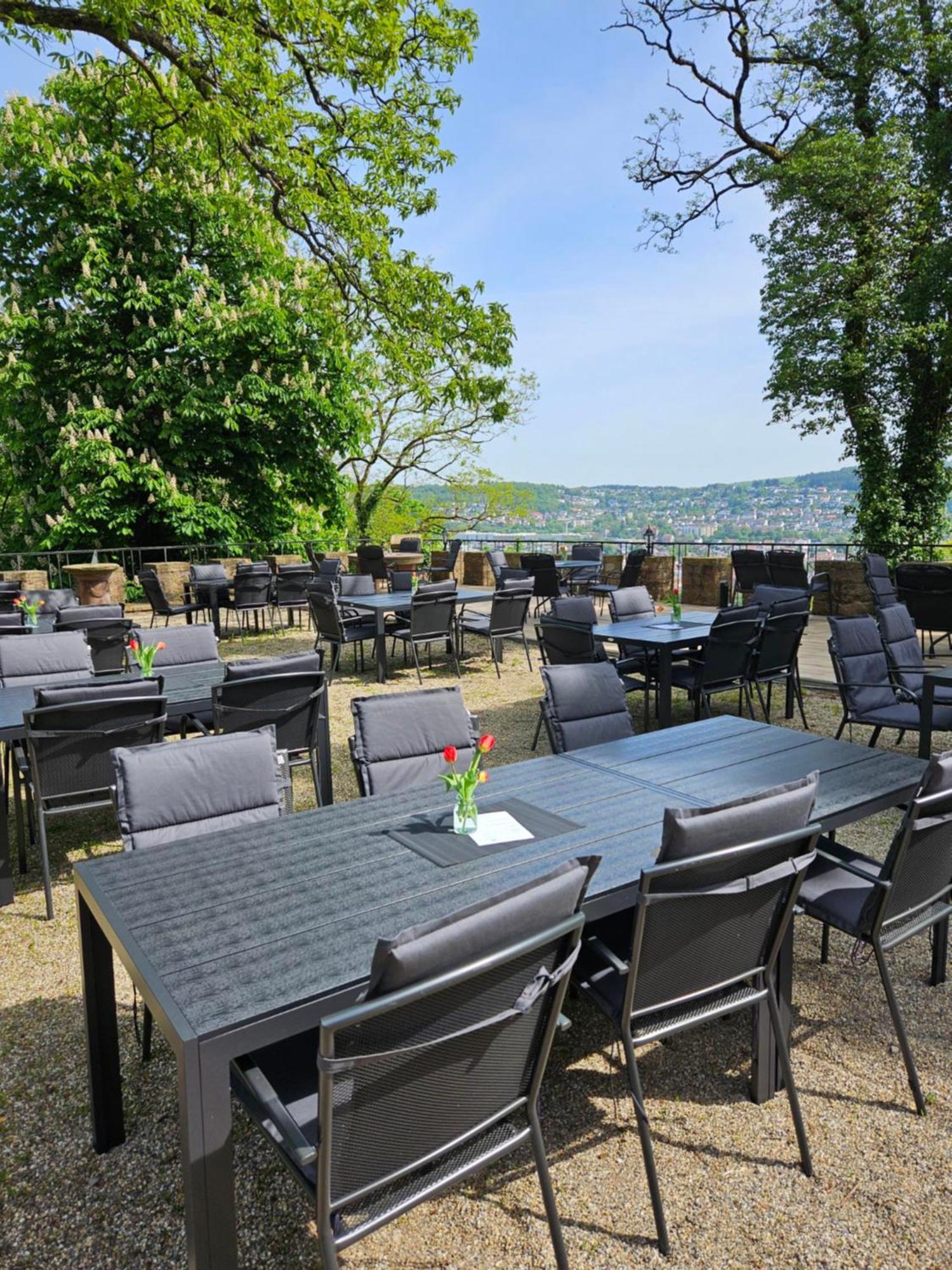 Eventlocation & Hotel Schloss Neuburg Obrigheim Екстериор снимка